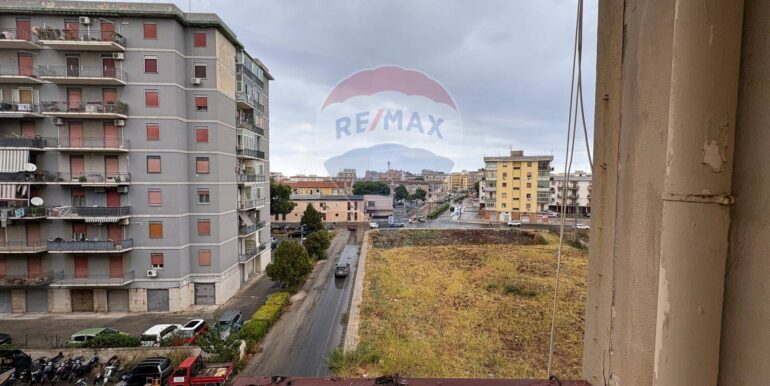 20250926180436-985911-19