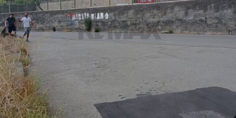 20250926193129-988779-3