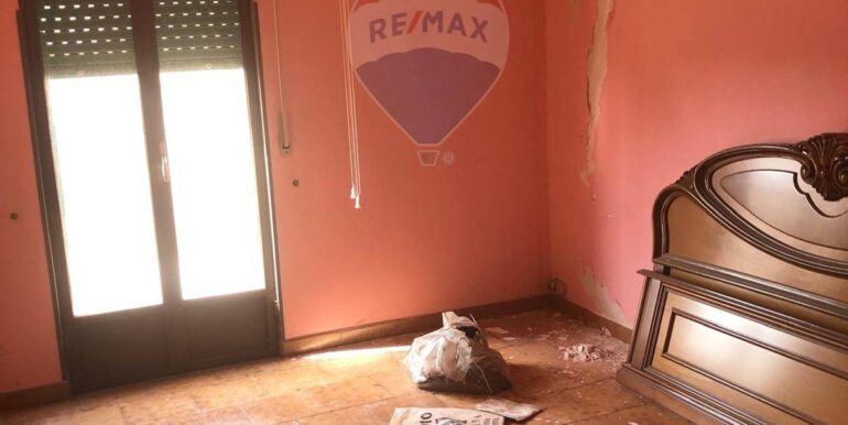 20250928183845-988794-7