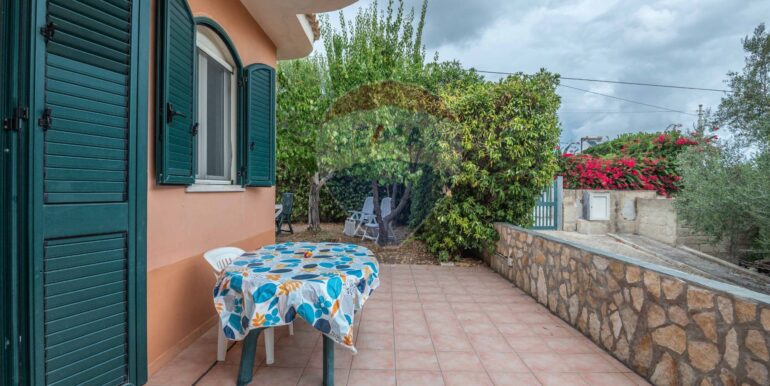 20250929120306-988946-6