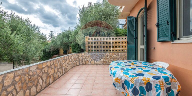 20250929120309-988946-7