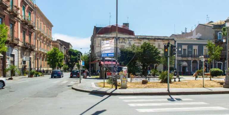 20250929122132-986646-12