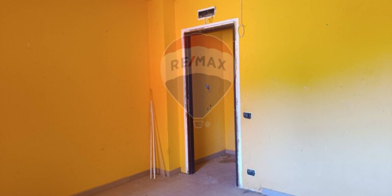 20250929150012-988998-7