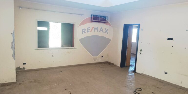 20250929150031-988998-14