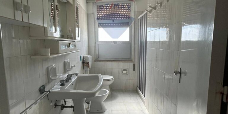 20250929153527-989006-16