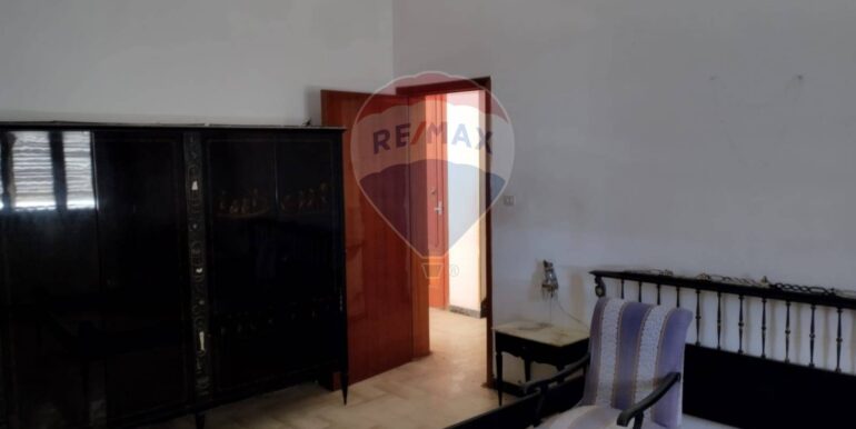 20250929214313-983603-6