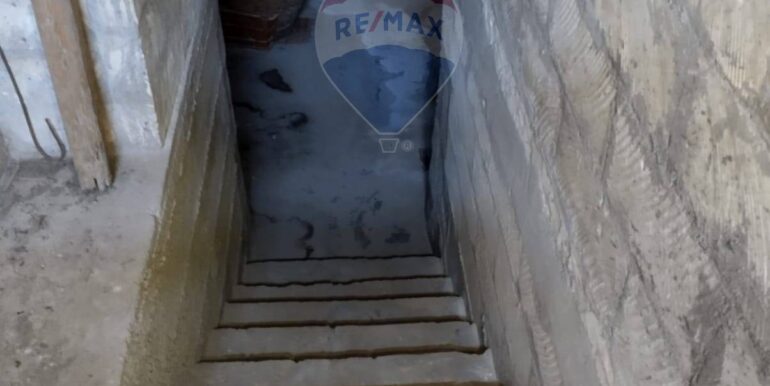 20250929214331-983603-13