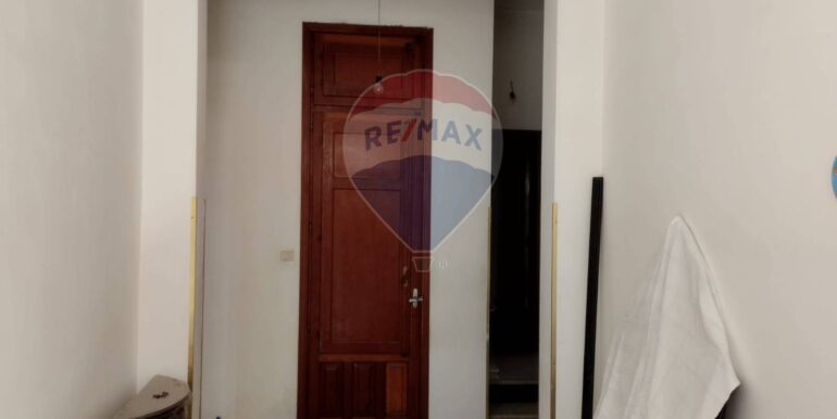 20250929214343-983603-18