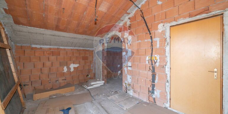 20250930100925-947586-17