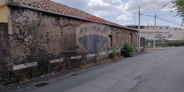 2025093010837-989406-2