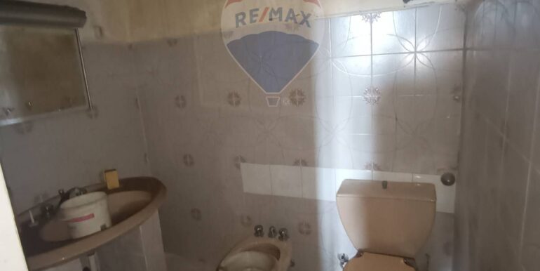 2025093010909-989406-10