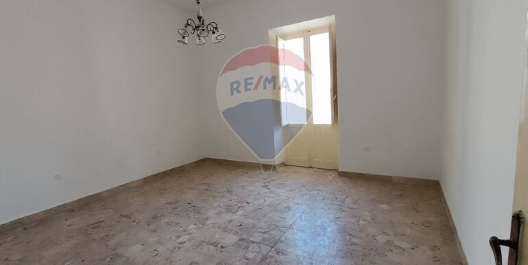 20250930125041-989534-9