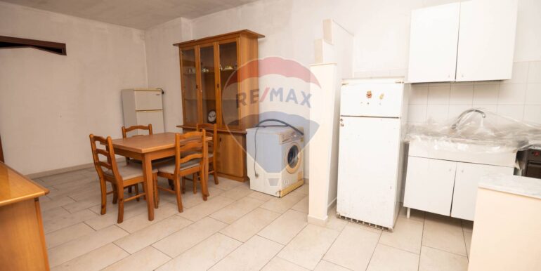 20250930184315-990759-12