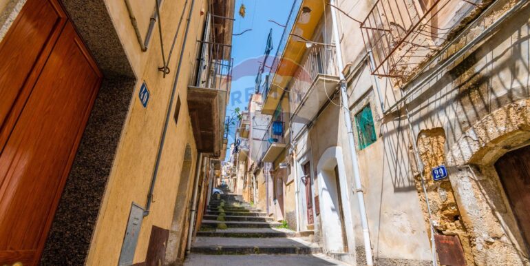 20250930184316-990759-18