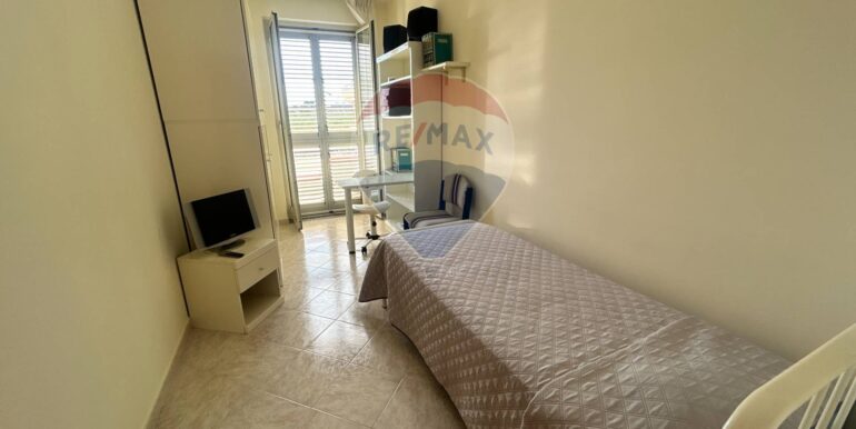 20250930190900-987471-17