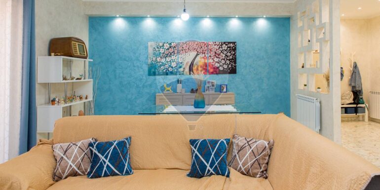 20250930223930-990795-4