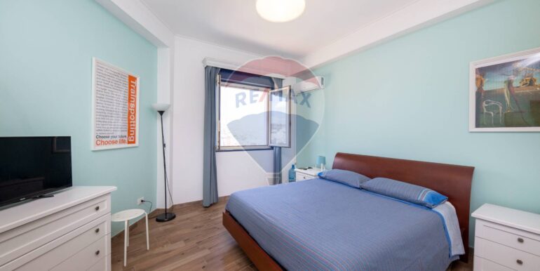 2025093093318-987496-8