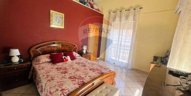 20251001100242-989040-9