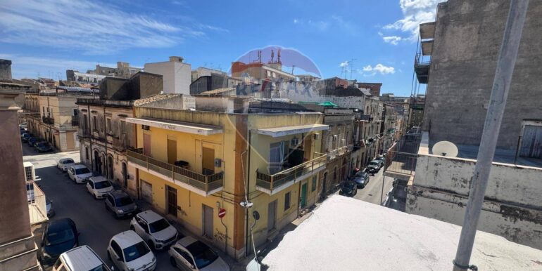 20251001100502-989040-17