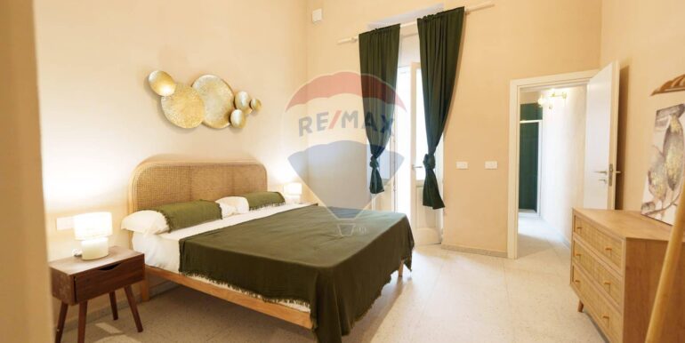 20251001101317-976825-24