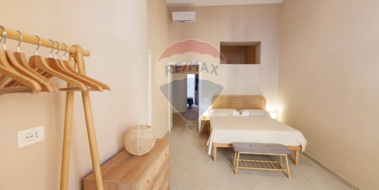 20251001101329-976825-30