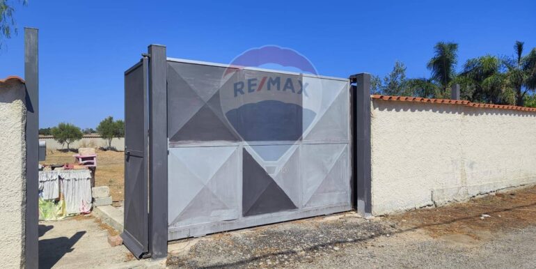 20251001105517-988863-3