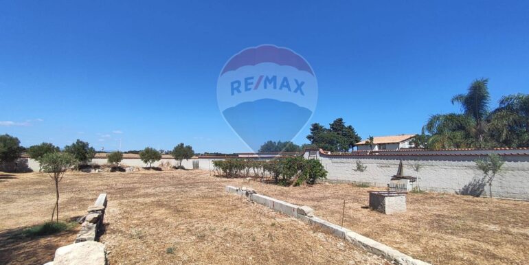 20251001105534-988863-8