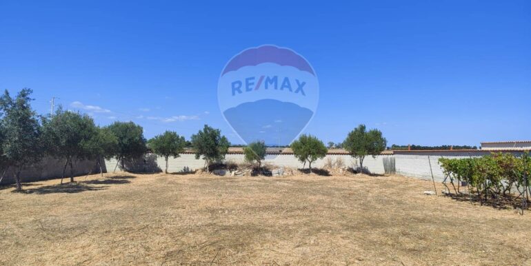 20251001105540-988863-10