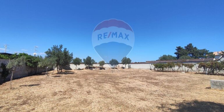 20251001105559-988863-16