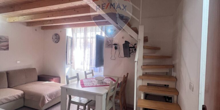 20251001160128-990932-4