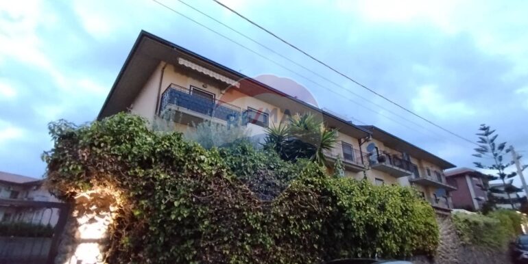 20251001225715-991058-1