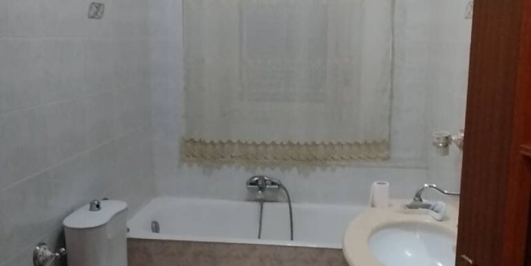 20251001225751-991058-18