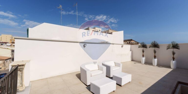 2025100194958-976917-35