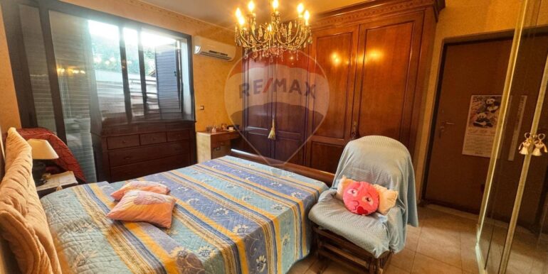 20251002115203-991129-9