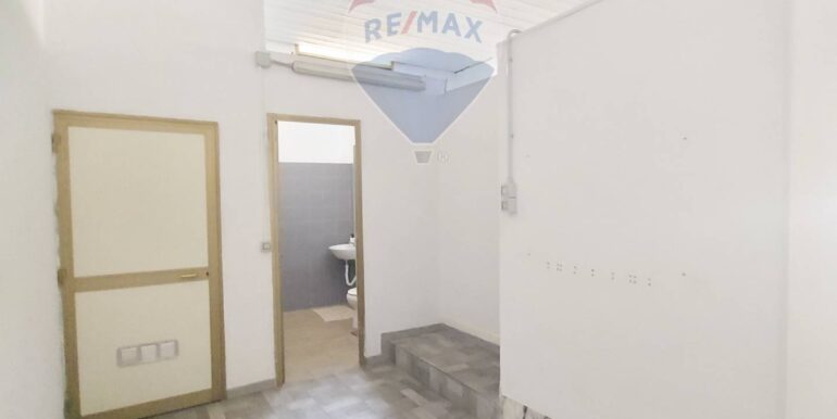 20251002115236-986394-61