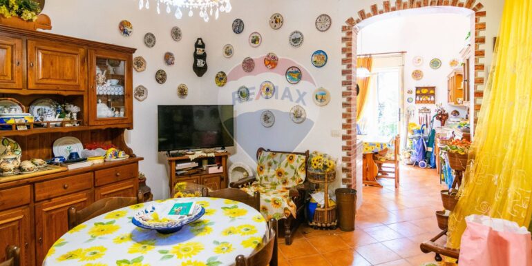 20251002191812-976631-66