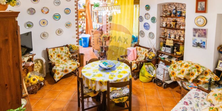 20251002191830-976631-69