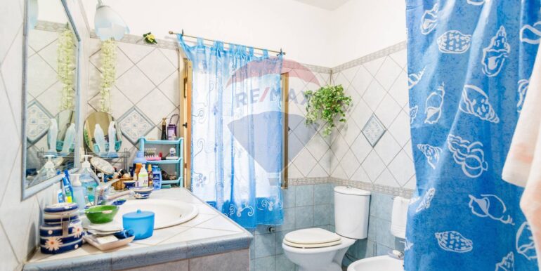 20251002191906-976631-76