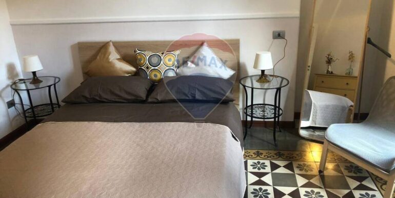 20251003172033-991552-4