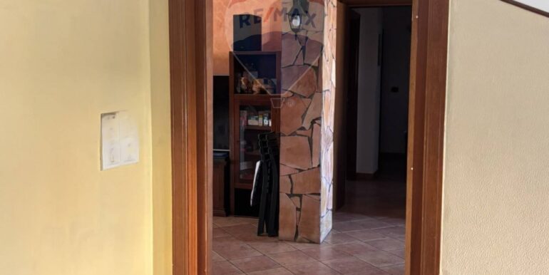 2025100404720-991298-5