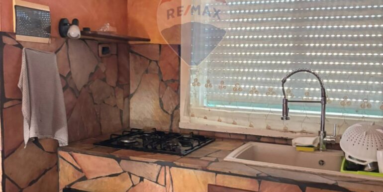 2025100404739-991298-12