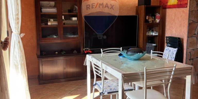 2025100404802-991298-20