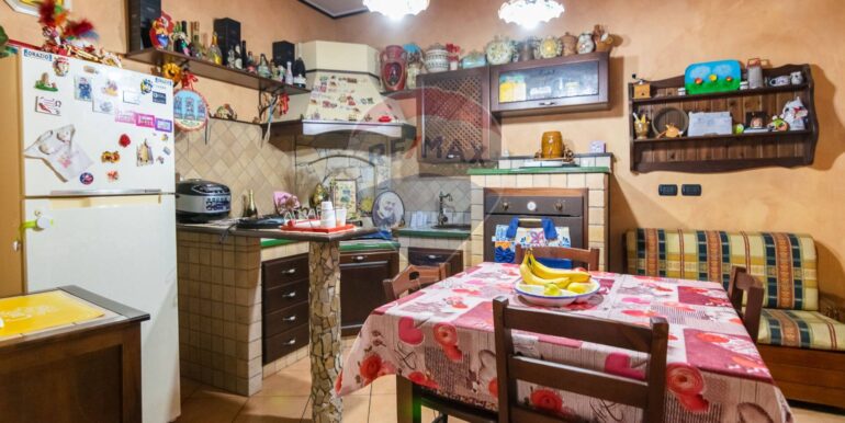 20251004101750-991618-21