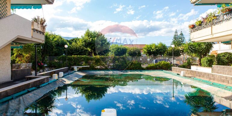 20251004114629-991131-12