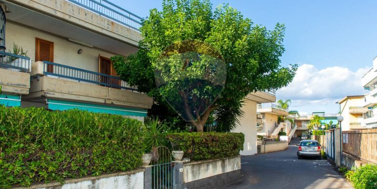 20251004114636-991131-14