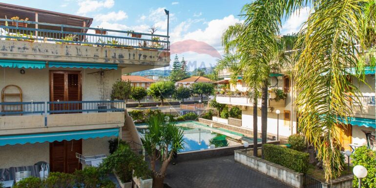 20251004114643-991131-16