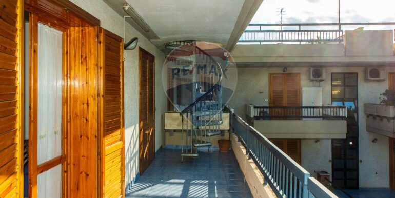 20251004114646-991131-17