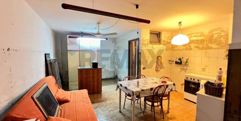 2025100603117-991758-3