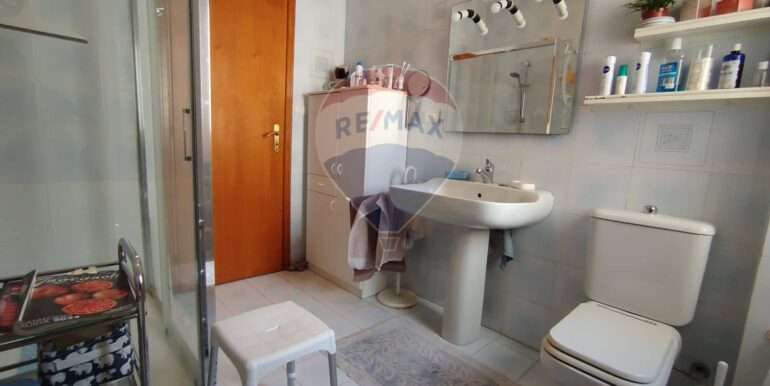 20251007121346-992078-4