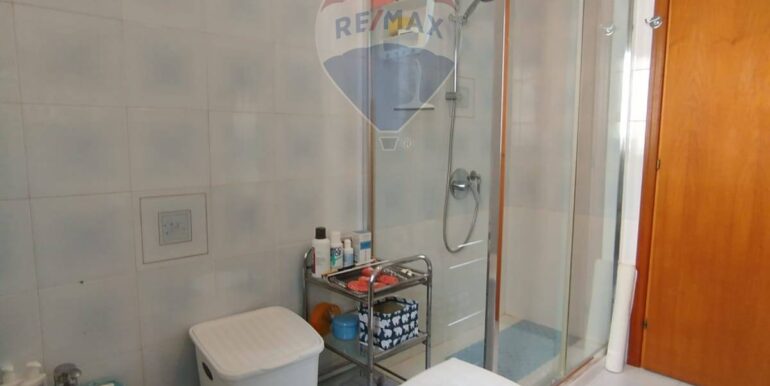 20251007121353-992078-7